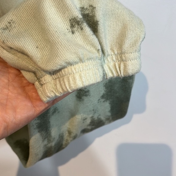 Como Vintage brand sea foam green tie-dye 2 pc lounge and pj set size small - Picture 4 of 10